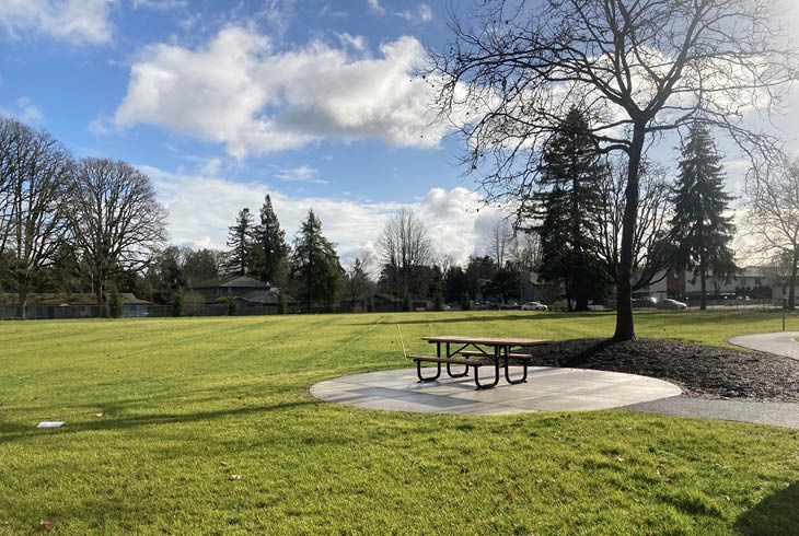 Picnic table